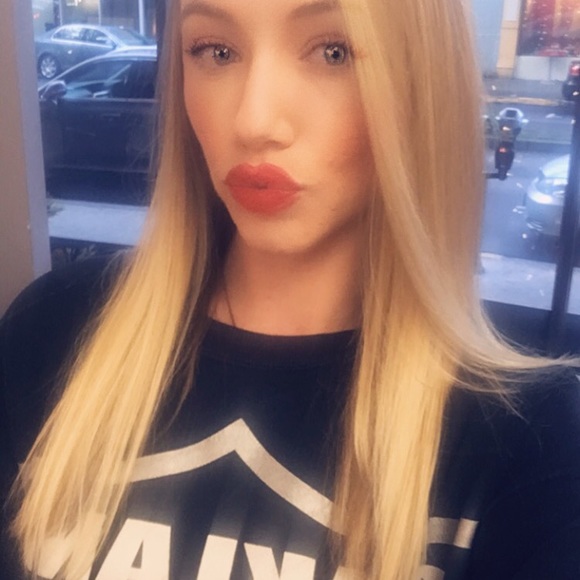 Meet your Posher, Samantha - Picture 3 of 4